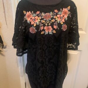 Blu Pepper Floral Embroidered Black Lace Top size large